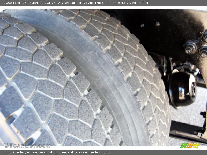 Oxford White / Medium Flint 2008 Ford F750 Super Duty XL Chassis Regular Cab Moving Truck