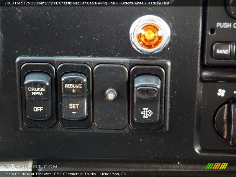 Oxford White / Medium Flint 2008 Ford F750 Super Duty XL Chassis Regular Cab Moving Truck