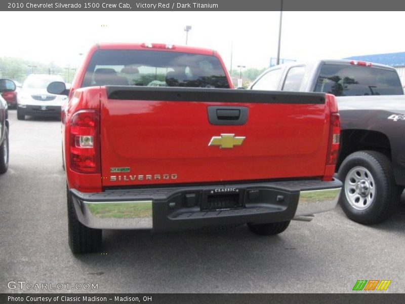 Victory Red / Dark Titanium 2010 Chevrolet Silverado 1500 Crew Cab