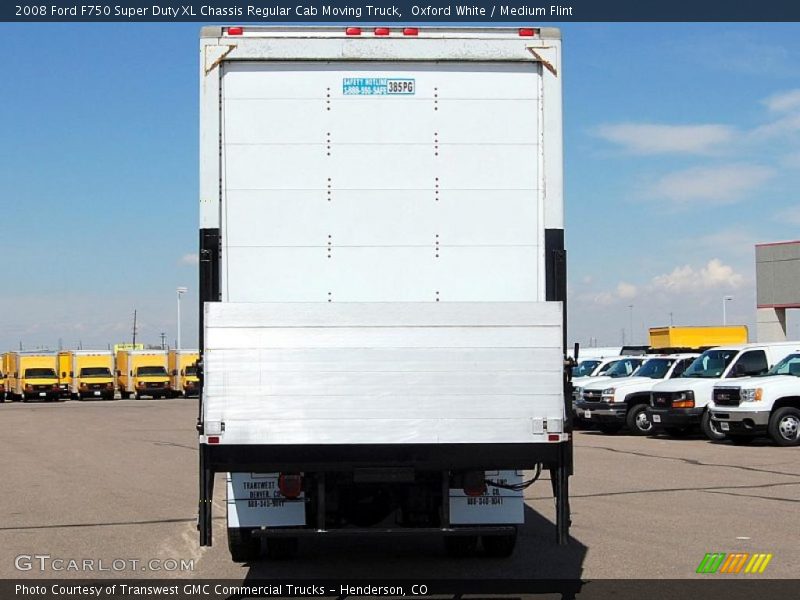 Oxford White / Medium Flint 2008 Ford F750 Super Duty XL Chassis Regular Cab Moving Truck
