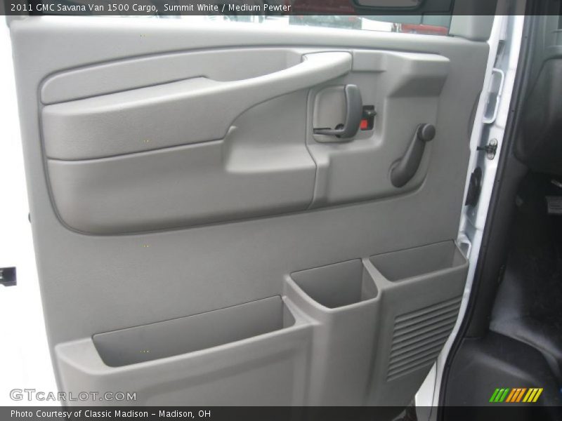 Summit White / Medium Pewter 2011 GMC Savana Van 1500 Cargo