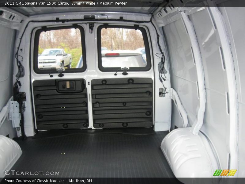 Summit White / Medium Pewter 2011 GMC Savana Van 1500 Cargo