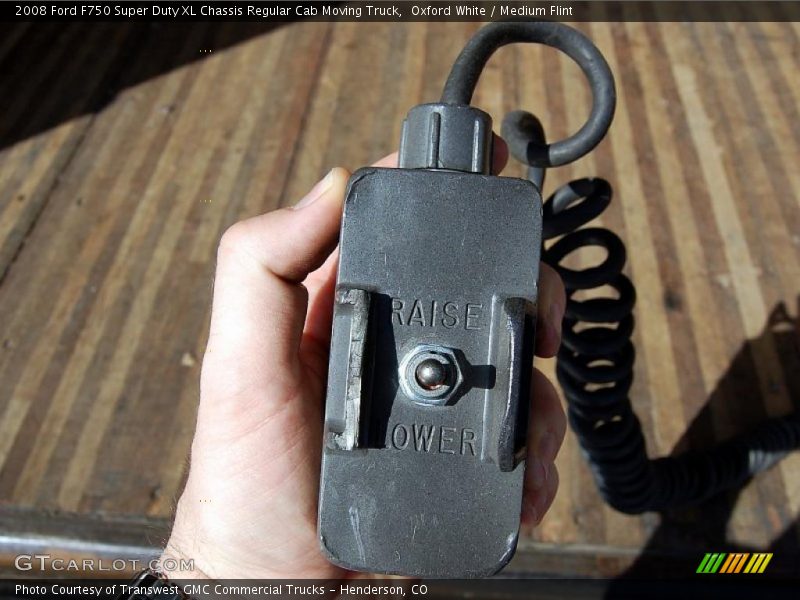 Oxford White / Medium Flint 2008 Ford F750 Super Duty XL Chassis Regular Cab Moving Truck