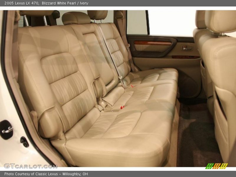 Blizzard White Pearl / Ivory 2005 Lexus LX 470