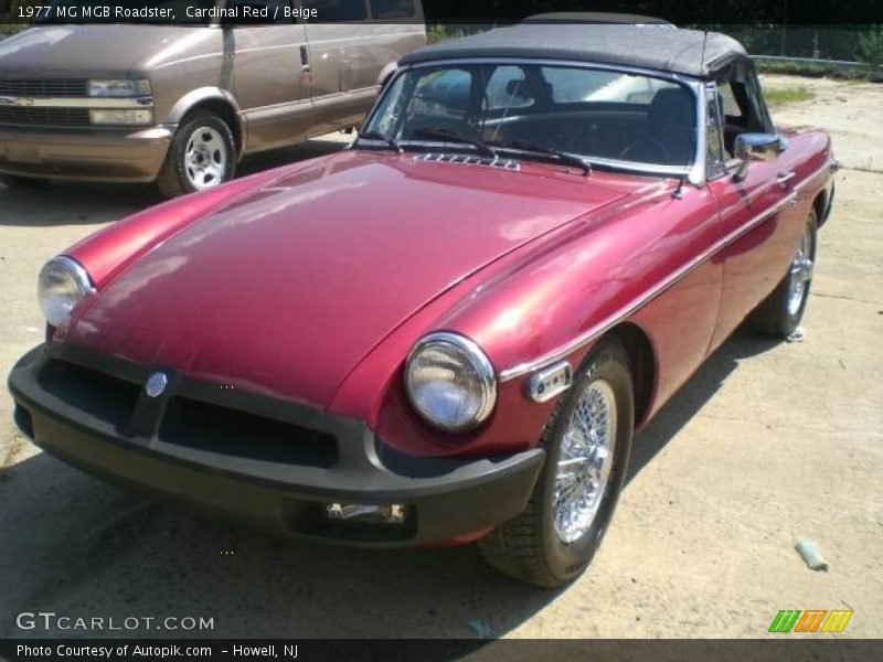 Front 3/4 View of 1977 MGB Roadster