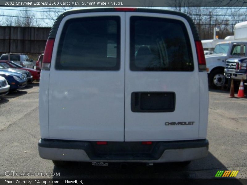 Summit White / Neutral 2002 Chevrolet Express 2500 Cargo Van