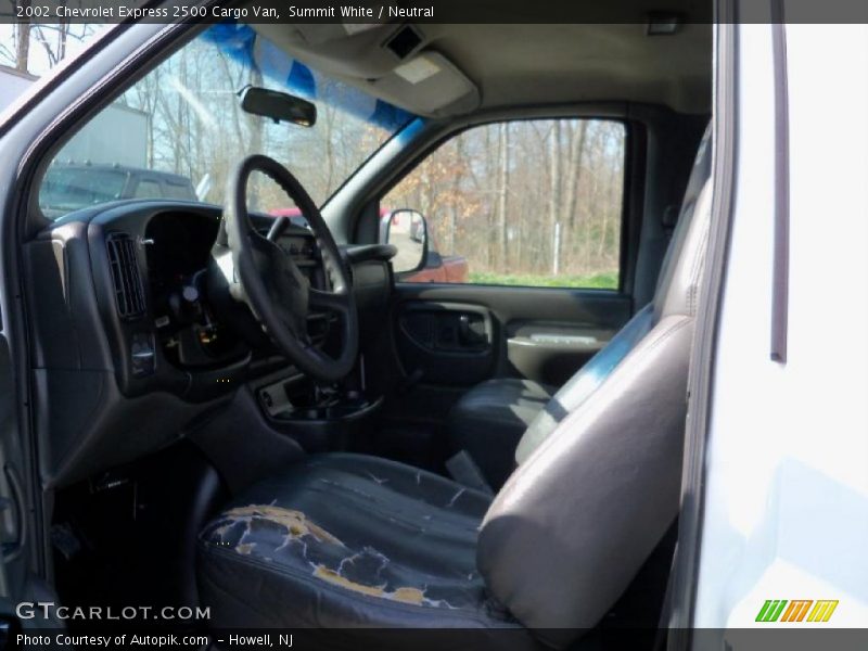 Summit White / Neutral 2002 Chevrolet Express 2500 Cargo Van