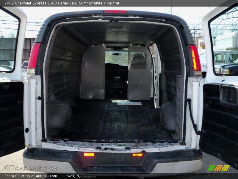 Summit White / Neutral 2002 Chevrolet Express 2500 Cargo Van
