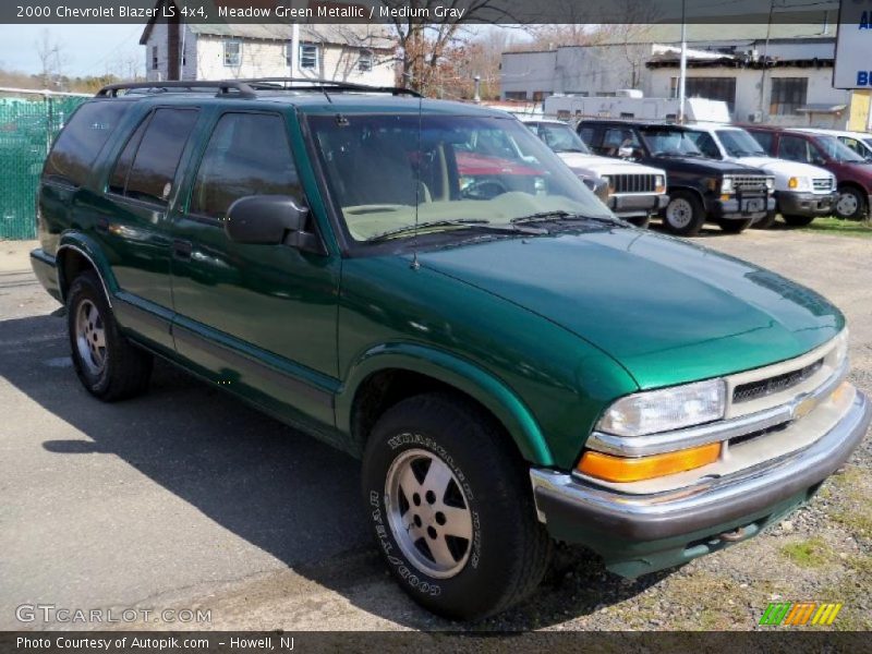 Meadow Green Metallic / Medium Gray 2000 Chevrolet Blazer LS 4x4