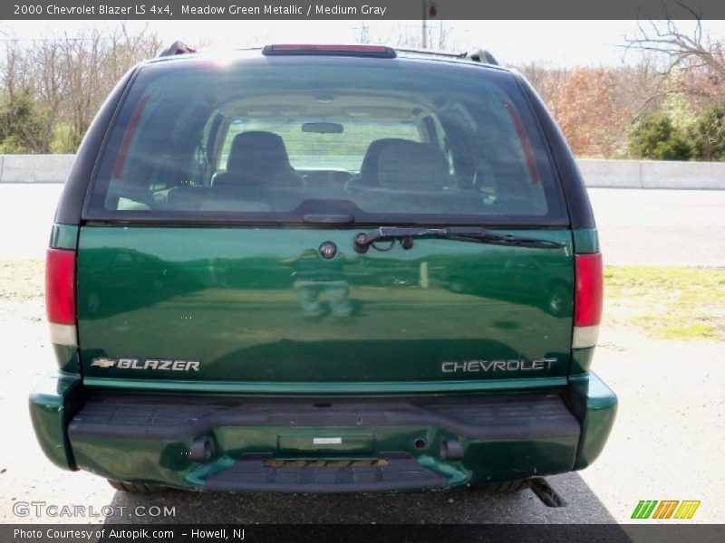 Meadow Green Metallic / Medium Gray 2000 Chevrolet Blazer LS 4x4