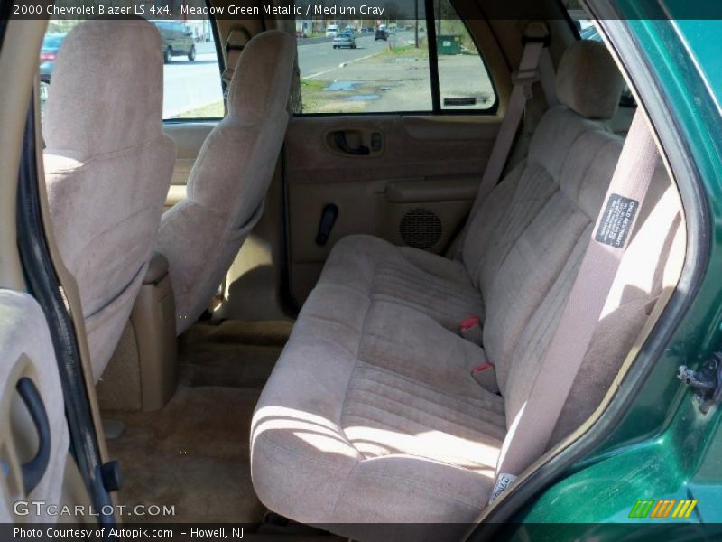 Meadow Green Metallic / Medium Gray 2000 Chevrolet Blazer LS 4x4
