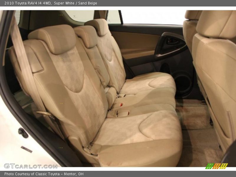 Super White / Sand Beige 2010 Toyota RAV4 I4 4WD