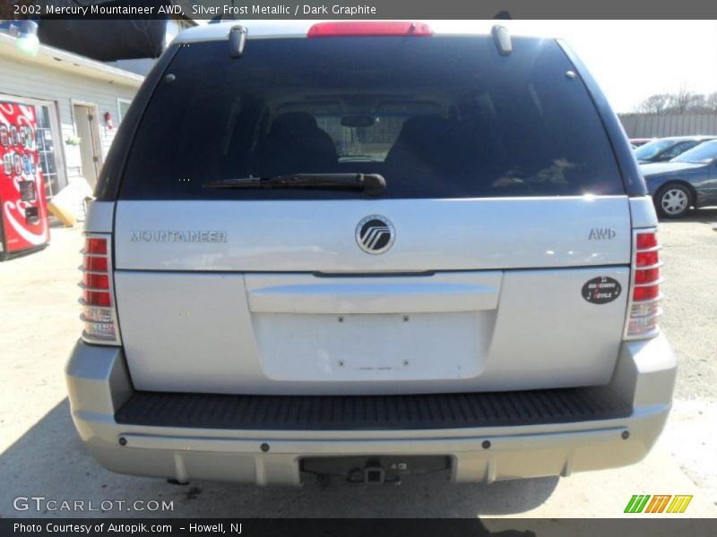 Silver Frost Metallic / Dark Graphite 2002 Mercury Mountaineer AWD