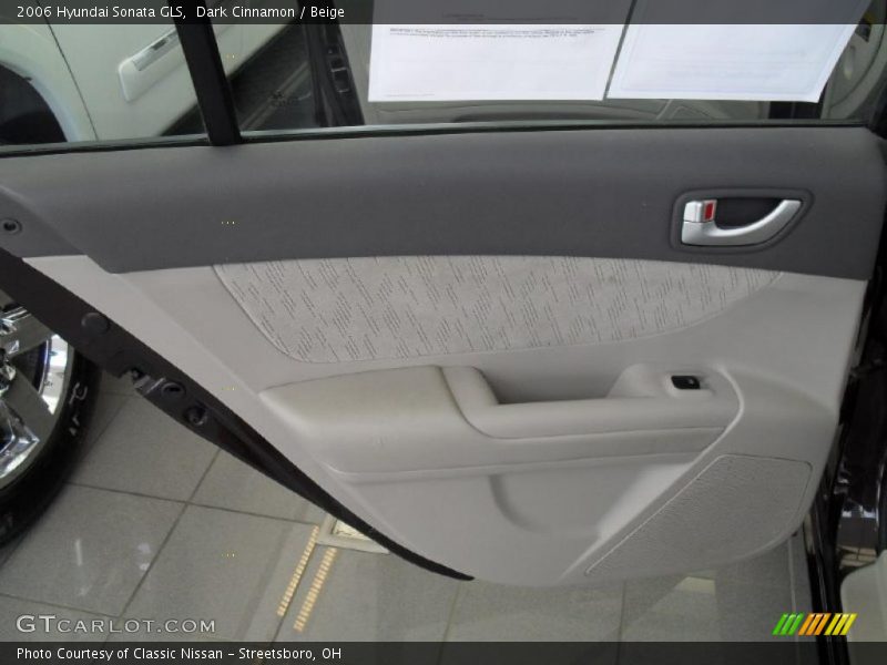 Door Panel of 2006 Sonata GLS