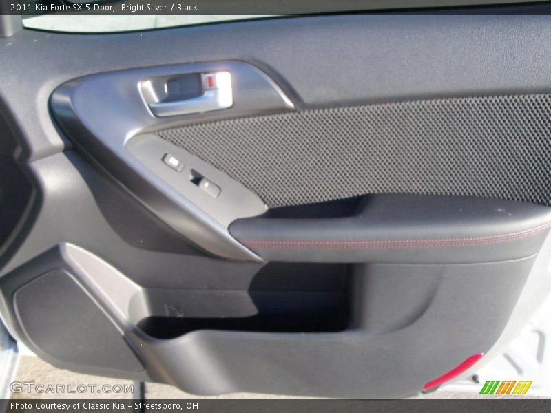 Door Panel of 2011 Forte SX 5 Door