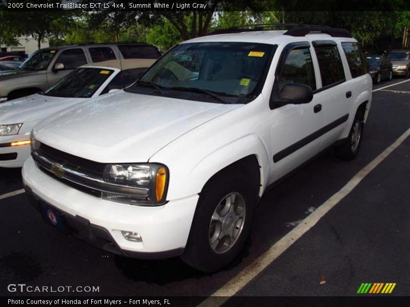 Summit White / Light Gray 2005 Chevrolet TrailBlazer EXT LS 4x4