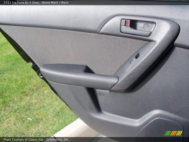 Ebony Black / Black 2011 Kia Forte EX 5 Door