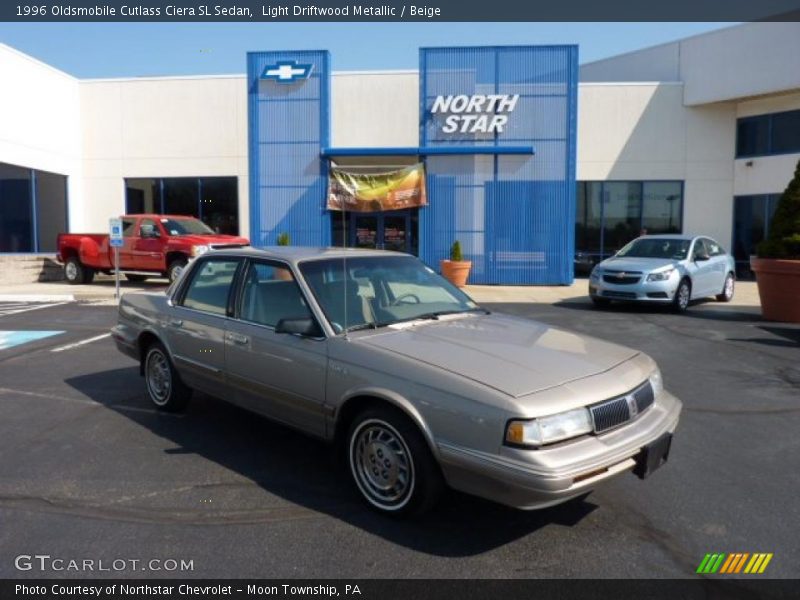 Light Driftwood Metallic / Beige 1996 Oldsmobile Cutlass Ciera SL Sedan