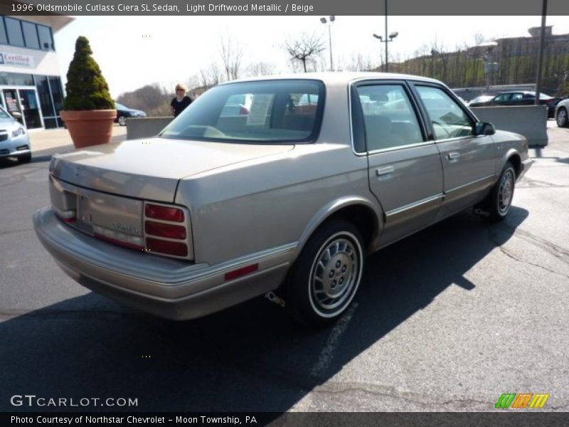 Light Driftwood Metallic / Beige 1996 Oldsmobile Cutlass Ciera SL Sedan