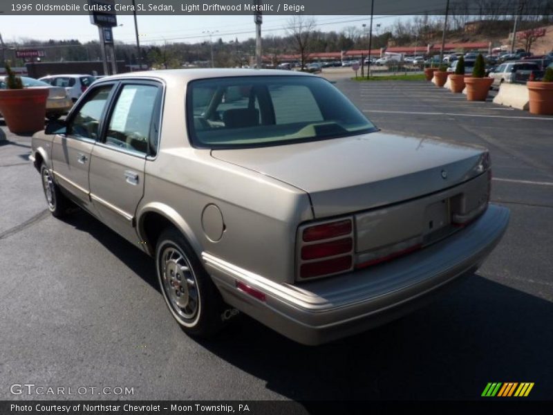 Light Driftwood Metallic / Beige 1996 Oldsmobile Cutlass Ciera SL Sedan