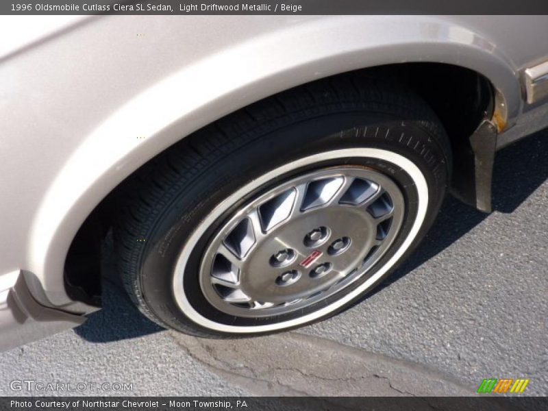 Light Driftwood Metallic / Beige 1996 Oldsmobile Cutlass Ciera SL Sedan