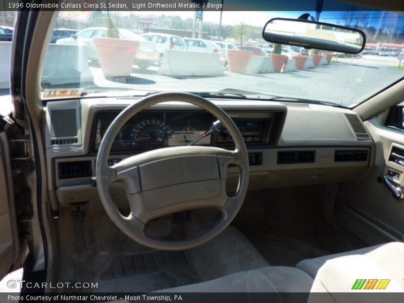 Light Driftwood Metallic / Beige 1996 Oldsmobile Cutlass Ciera SL Sedan