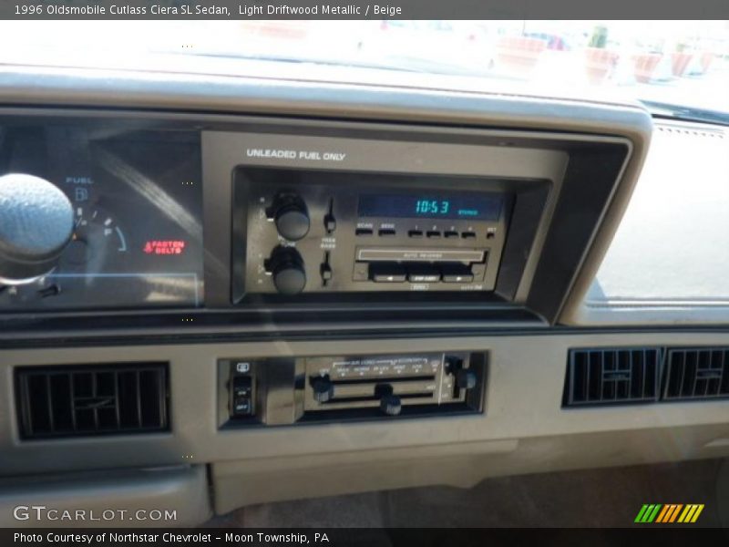 Light Driftwood Metallic / Beige 1996 Oldsmobile Cutlass Ciera SL Sedan
