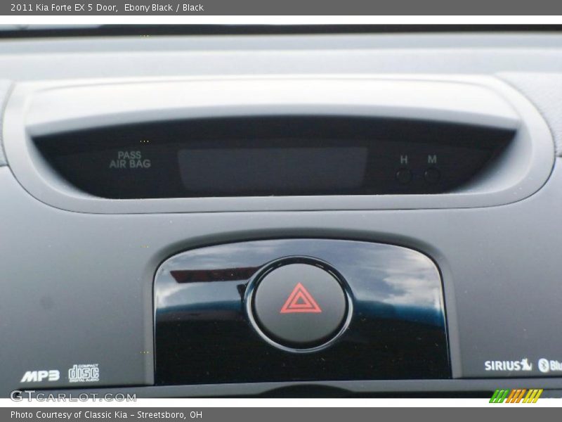 Ebony Black / Black 2011 Kia Forte EX 5 Door