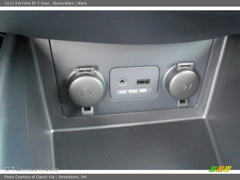 Controls of 2011 Forte EX 5 Door