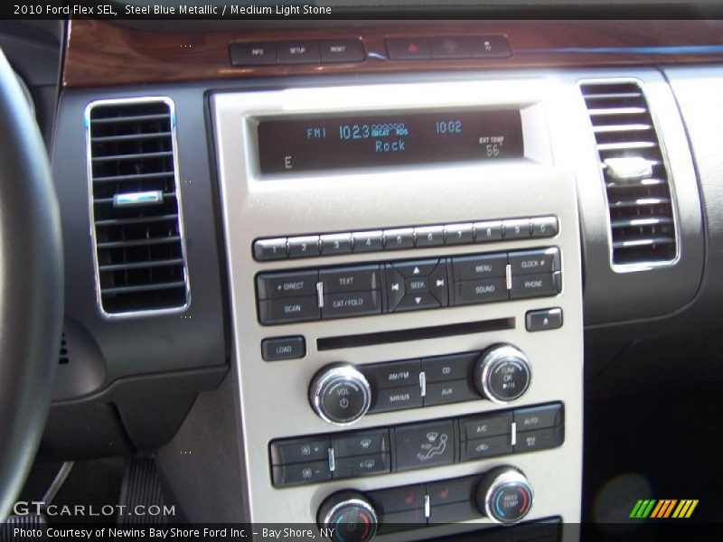 Controls of 2010 Flex SEL