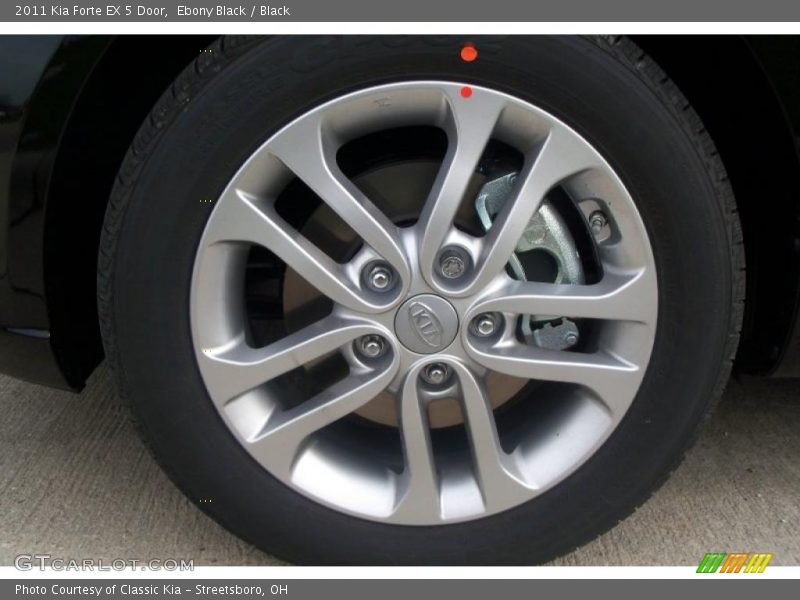  2011 Forte EX 5 Door Wheel