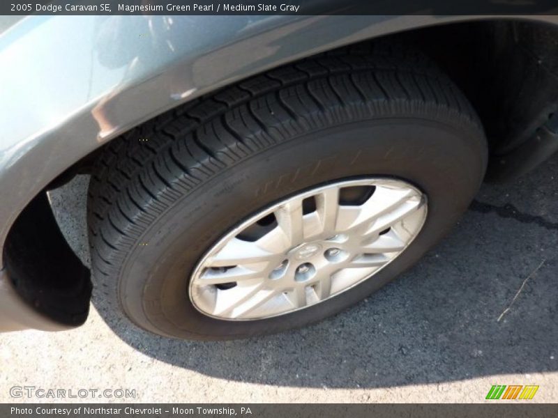 Magnesium Green Pearl / Medium Slate Gray 2005 Dodge Caravan SE