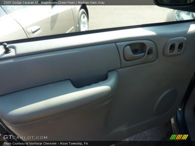 Magnesium Green Pearl / Medium Slate Gray 2005 Dodge Caravan SE