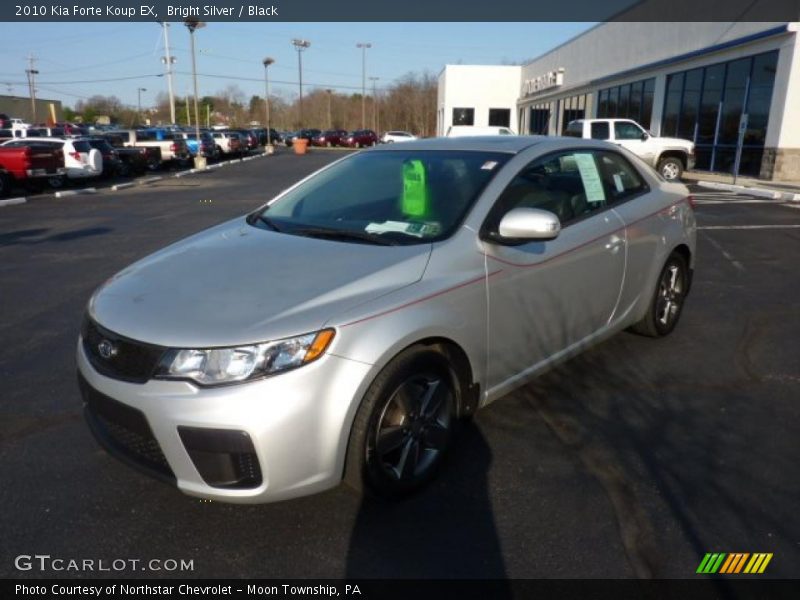 Front 3/4 View of 2010 Forte Koup EX