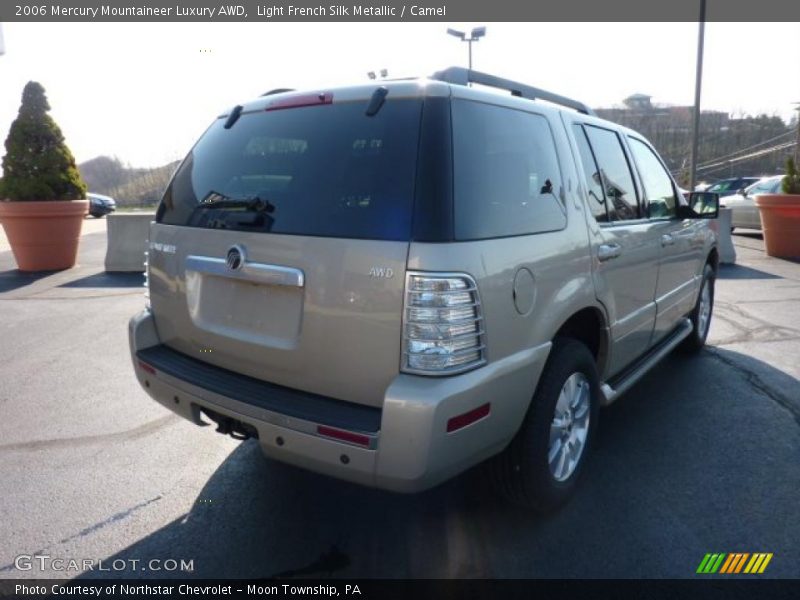 Light French Silk Metallic / Camel 2006 Mercury Mountaineer Luxury AWD