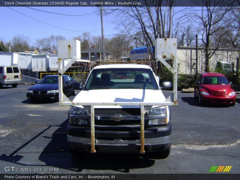 Summit White / Medium Gray 2004 Chevrolet Silverado 2500HD Regular Cab