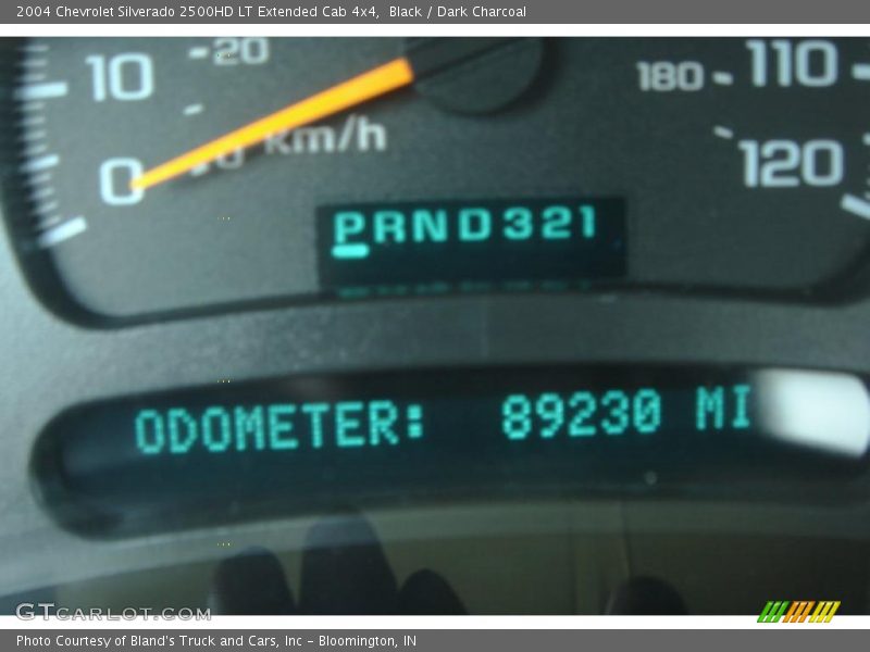 Black / Dark Charcoal 2004 Chevrolet Silverado 2500HD LT Extended Cab 4x4