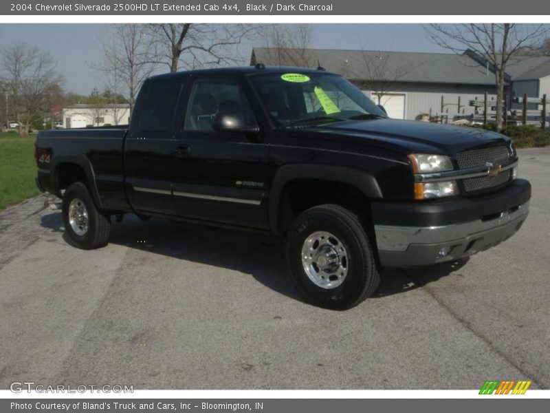 Black / Dark Charcoal 2004 Chevrolet Silverado 2500HD LT Extended Cab 4x4