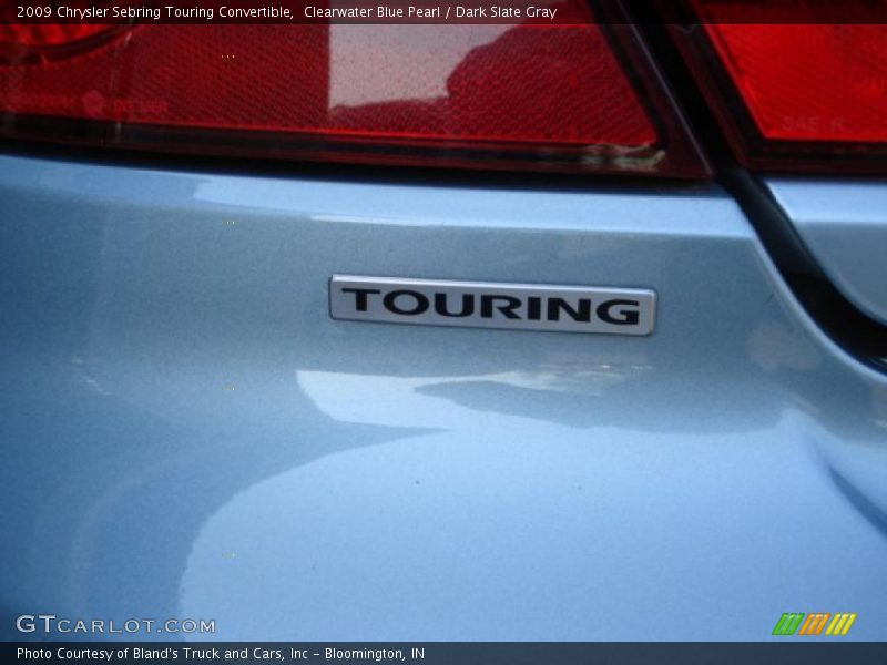  2009 Sebring Touring Convertible Logo