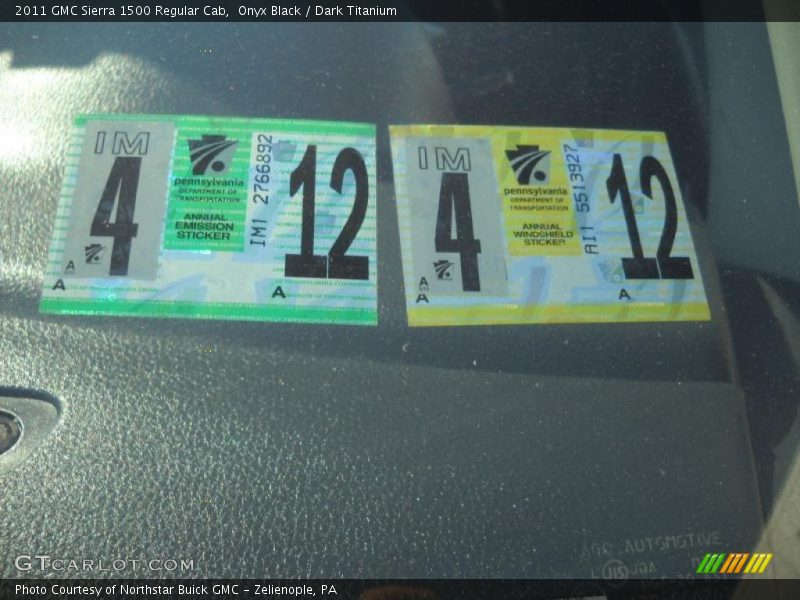 Onyx Black / Dark Titanium 2011 GMC Sierra 1500 Regular Cab