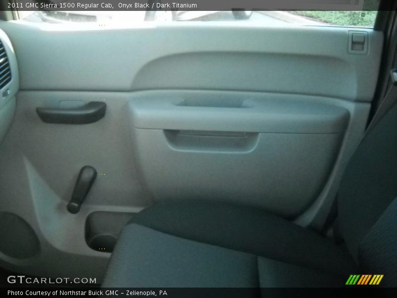 Onyx Black / Dark Titanium 2011 GMC Sierra 1500 Regular Cab