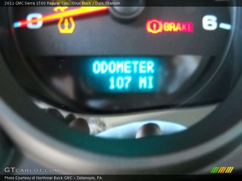 Onyx Black / Dark Titanium 2011 GMC Sierra 1500 Regular Cab