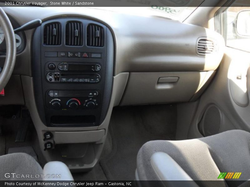 Stone White / Sandstone 2001 Chrysler Voyager