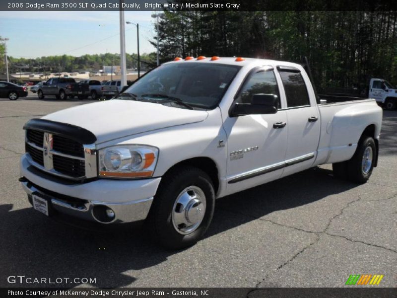 Front 3/4 View of 2006 Ram 3500 SLT Quad Cab Dually