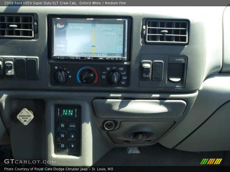 Dashboard of 2008 F650 Super Duty XLT Crew Cab