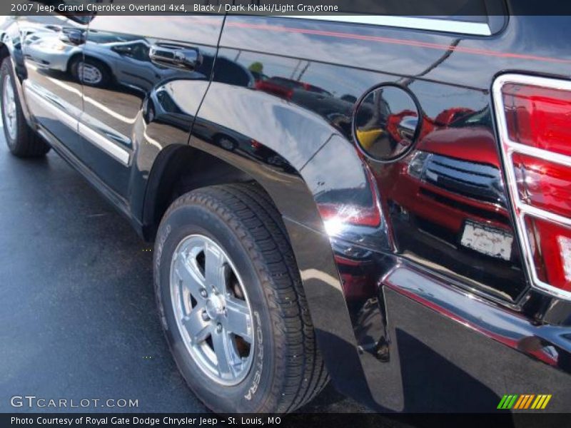 Black / Dark Khaki/Light Graystone 2007 Jeep Grand Cherokee Overland 4x4