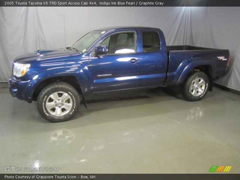 Indigo Ink Blue Pearl / Graphite Gray 2005 Toyota Tacoma V6 TRD Sport Access Cab 4x4