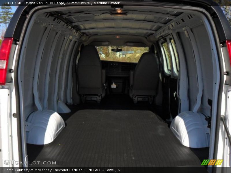 Summit White / Medium Pewter 2011 GMC Savana Van 1500 Cargo