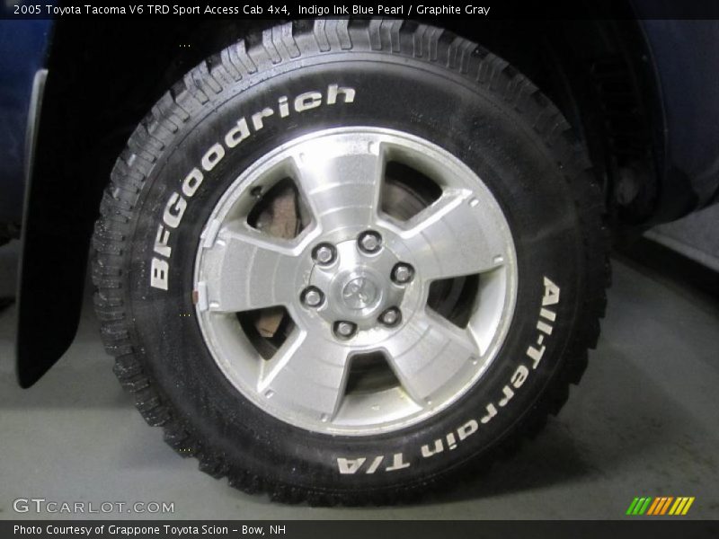 Indigo Ink Blue Pearl / Graphite Gray 2005 Toyota Tacoma V6 TRD Sport Access Cab 4x4