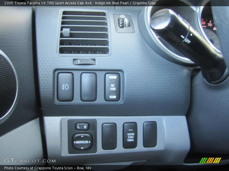 Indigo Ink Blue Pearl / Graphite Gray 2005 Toyota Tacoma V6 TRD Sport Access Cab 4x4